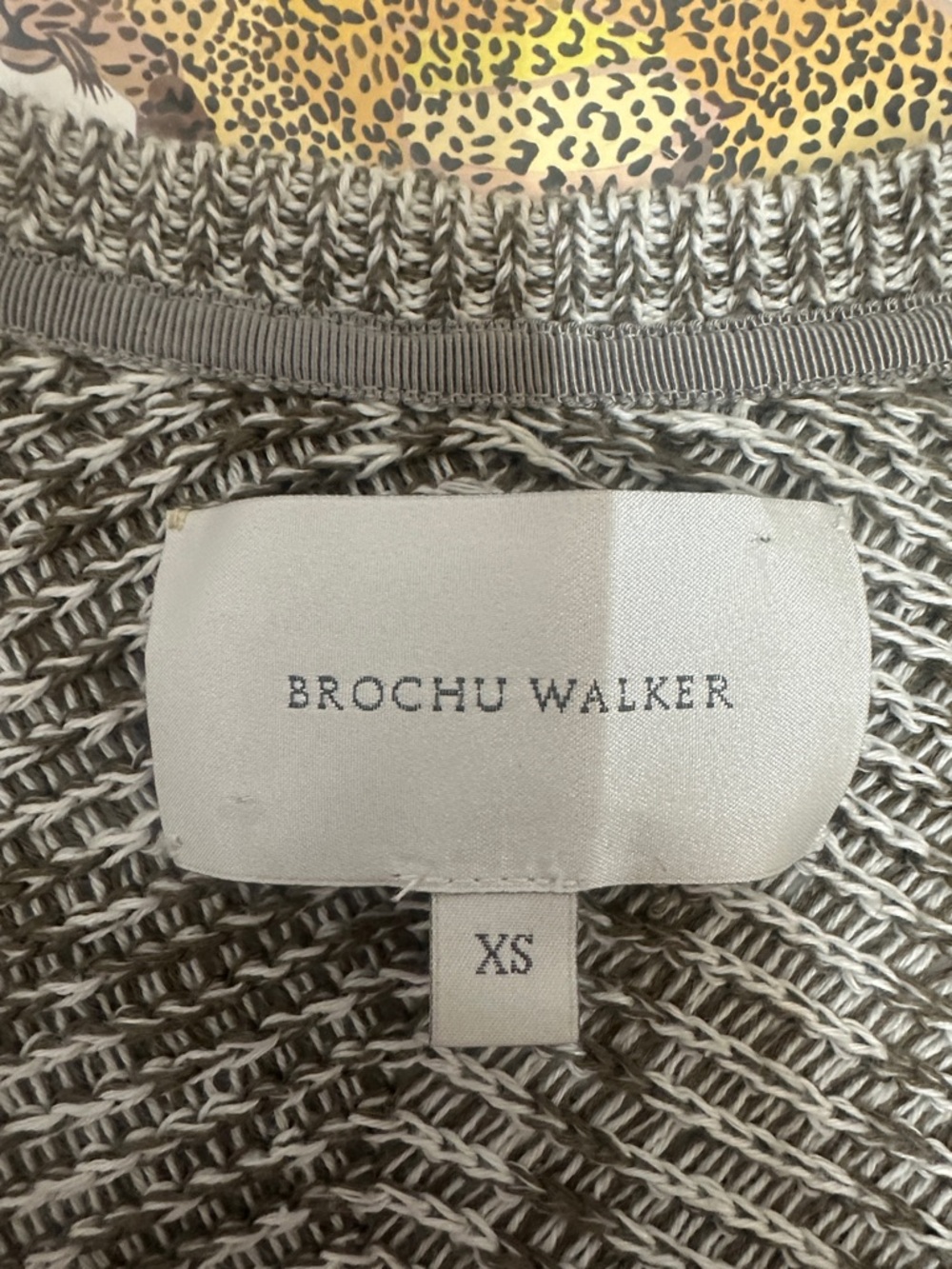 Brochu Walker -khaki green/white V-Neck Knit short sleeve Sweater - xs - Picture 2 of 5
